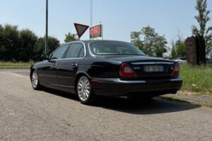 Image 4/9 of Jaguar XJ 8 4.2 (2003)