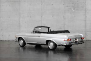 Image 3/48 of Mercedes-Benz 280 SE (1969)