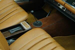 Image 34/50 de Mercedes-Benz 280 SL (1968)