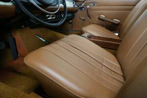 Bild 3/39 von Mercedes-Benz 280 SL (1970)