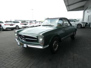 Image 3/25 de Mercedes-Benz 280 SL (1970)