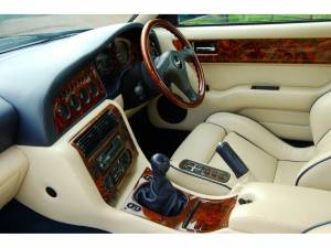 Image 5/13 of Aston Martin Vantage V600 (1998)