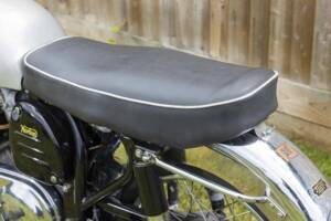 Immagine 25/39 di Norton 650 SS (1964)
