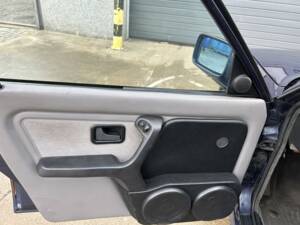 Bild 6/8 von BMW 320i Touring (1989)