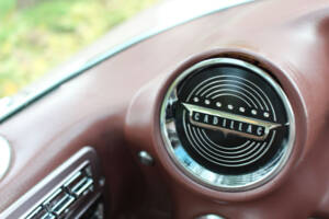Bild 32/40 von Cadillac 62 Coupe DeVille (1959)