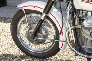 Image 29/36 of Moto Guzzi V 7 Special (1970)