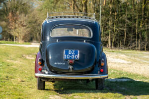 Immagine 4/35 di SIMCA 8 - 1200 (1951)