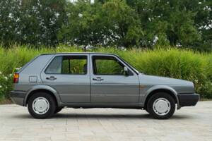 Bild 4/45 von Volkswagen Golf II 1.3 (1990)