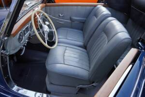 Immagine 3/50 di Mercedes-Benz 170 S Cabriolet A (1949)