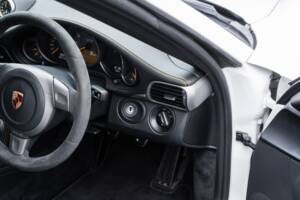 Bild 37/52 von Porsche 911 GT2 (2008)