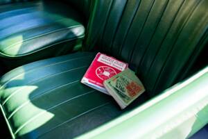 Image 44/50 of Morris Eight (1937)