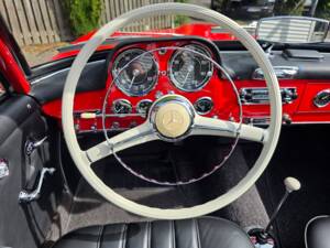 Immagine 36/84 di Mercedes-Benz 190 SL (1959)