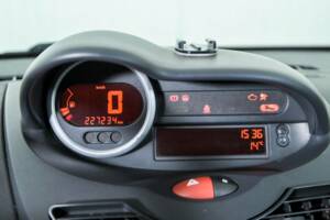 Bild 19/41 von Renault Twingo 1.2 16V (2008)