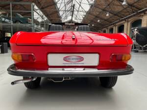 Image 8/39 of Peugeot 204 Convertible (1968)