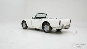 Image 4/15 of Triumph TR 4 (1962)
