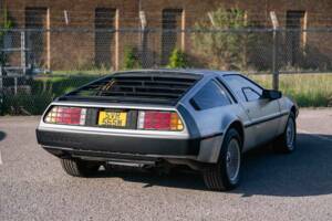 Image 4/10 of DeLorean DMC-12 (1981)
