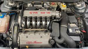 Immagine 4/13 di Alfa Romeo 156 3.2 V6 GTA Sportwagon (2004)