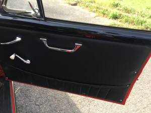 Immagine 37/50 di Porsche 356 B 1600 Super Karmann-Hardtop (1961)