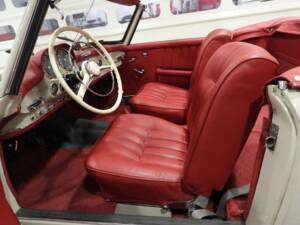 Image 5/15 of Mercedes-Benz 190 SL (1963)