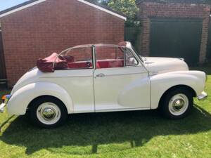 Image 6/11 of Morris Minor 1000 (1970)