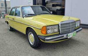 Bild 18/49 von Mercedes-Benz 200 (1979)