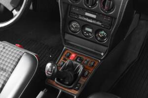 Imagen 43/50 de Mercedes-Benz 190 E 2.5-16 Evolution II (1990)