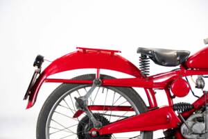 Immagine 32/50 di Moto Guzzi Motoleggera 65 (1951)