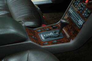 Bild 37/50 von Mercedes-Benz 300 SE (1992)