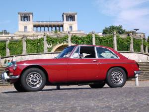 Image 3/9 of MG MGB GT V8 (1974)