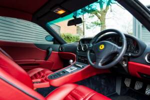 Bild 48/66 von Ferrari 550 Maranello (2000)