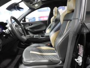 Image 5/15 of Aston Martin DBX707 (2022)