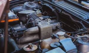 Image 6/34 of BMW 635 CSi (1989)