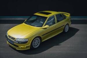 Bild 1/15 von Opel Vectra 2,5 i500 (1998)