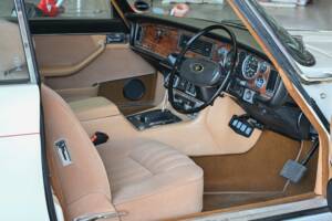 Bild 15/36 von Daimler Sovereign 4.2 (1976)
