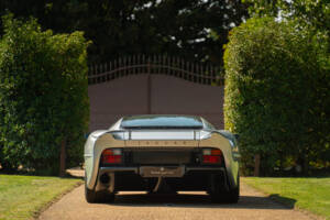 Image 13/50 of Jaguar XJ 220 (1993)