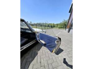 Image 32/50 de Mercedes-Benz 250 SL (1967)
