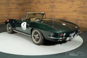 Immagine 3/19 di Chevrolet Corvette Sting Ray Convertible (1965)