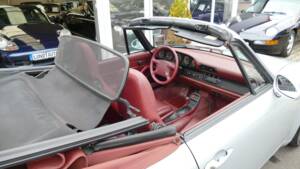 Image 13/23 of Porsche 911 Carrera 2 (1994)