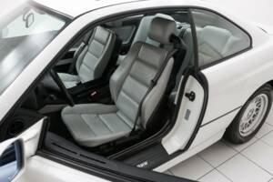 Image 6/13 de BMW 850Ci (1992)