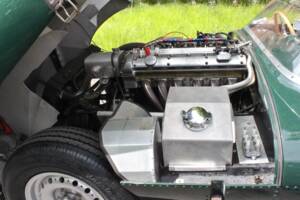Image 6/16 of Jaguar D-Type (1964)
