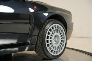 Bild 23/48 von Lancia Delta HF Integrale Evoluzione I (1992)