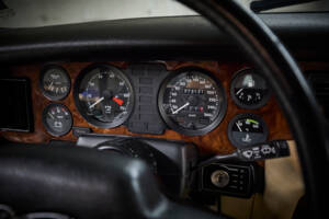 Imagen 57/99 de Daimler Double Six (1993)