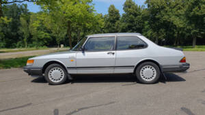 Image 4/8 of Saab 900 Turbo (1987)