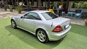 Afbeelding 61/63 van Mercedes-Benz SLK 32 AMG (2001)