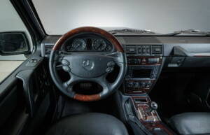 Image 10/32 de Mercedes-Benz G 500 (SWB) (2012)