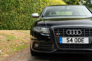 Image 26/50 of Audi S4 (2010)