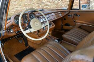 Bild 31/50 von Mercedes-Benz 280 SE 3,5 (1970)