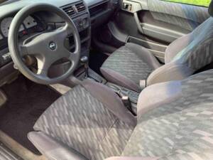 Bild 4/35 von Opel Calibra 2,0 (1991)
