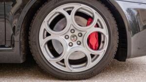 Image 13/60 of Alfa Romeo 147 3.2 GTA (2003)