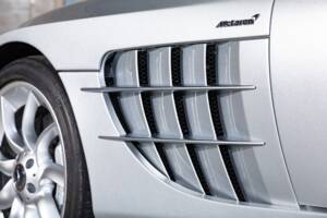 Bild 17/29 von Mercedes-Benz SLR McLaren (2004)
